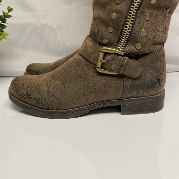 Unr8ed Brown Distressed Tall Boots - Picture 9 of 16